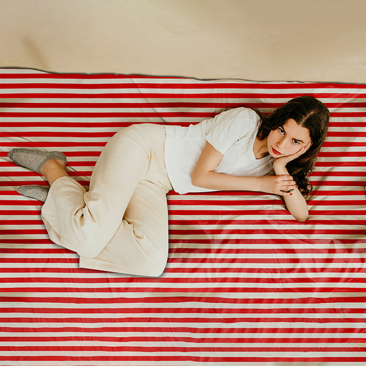 Cotton bedding offers unparalleled breathability and moisture-wicking abilities to its softness, durability, and hypoallergenic properties